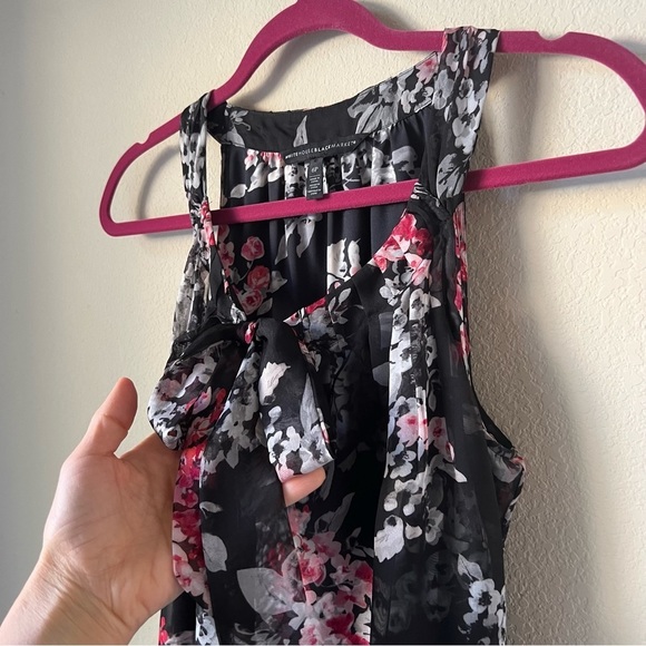 White House Black Market Bow Tie Printed Black Pink Floral Halter Top, size 6P - Picture 11 of 14